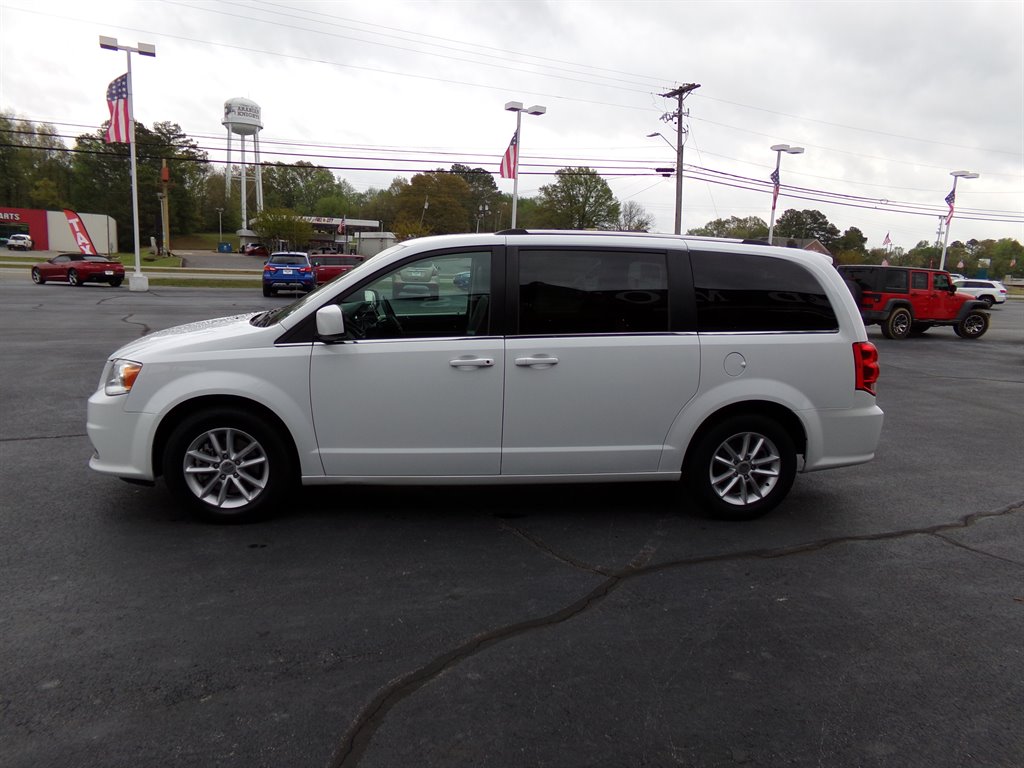 2019 Dodge Grand Caravan SXT photo