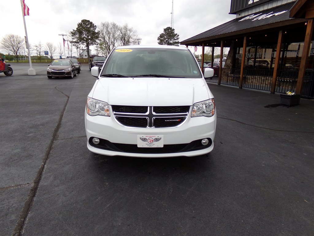 2019 Dodge Grand Caravan SXT photo