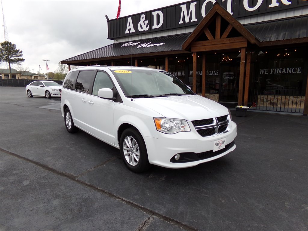 2019 Dodge Grand Caravan SXT photo