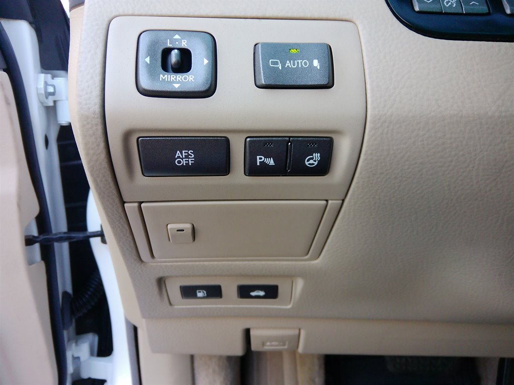 2009 Lexus LS 460 photo