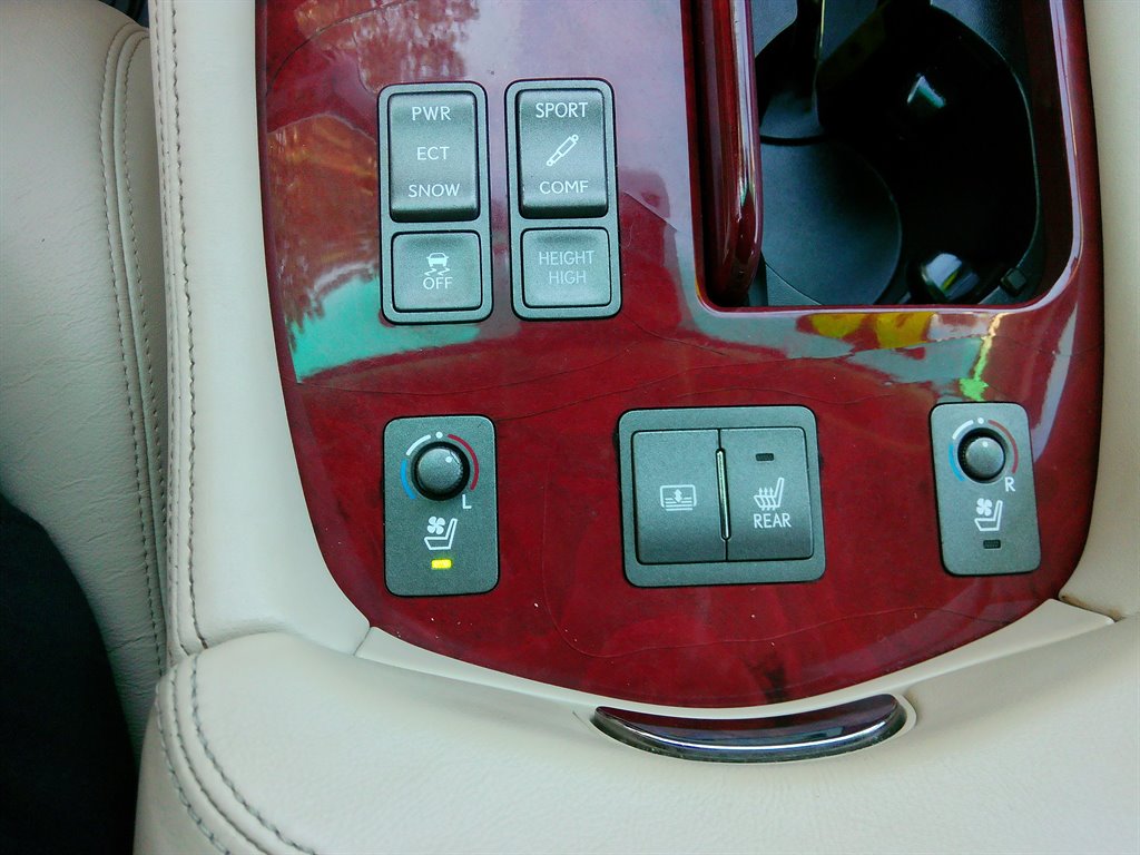 2009 Lexus LS 460 photo