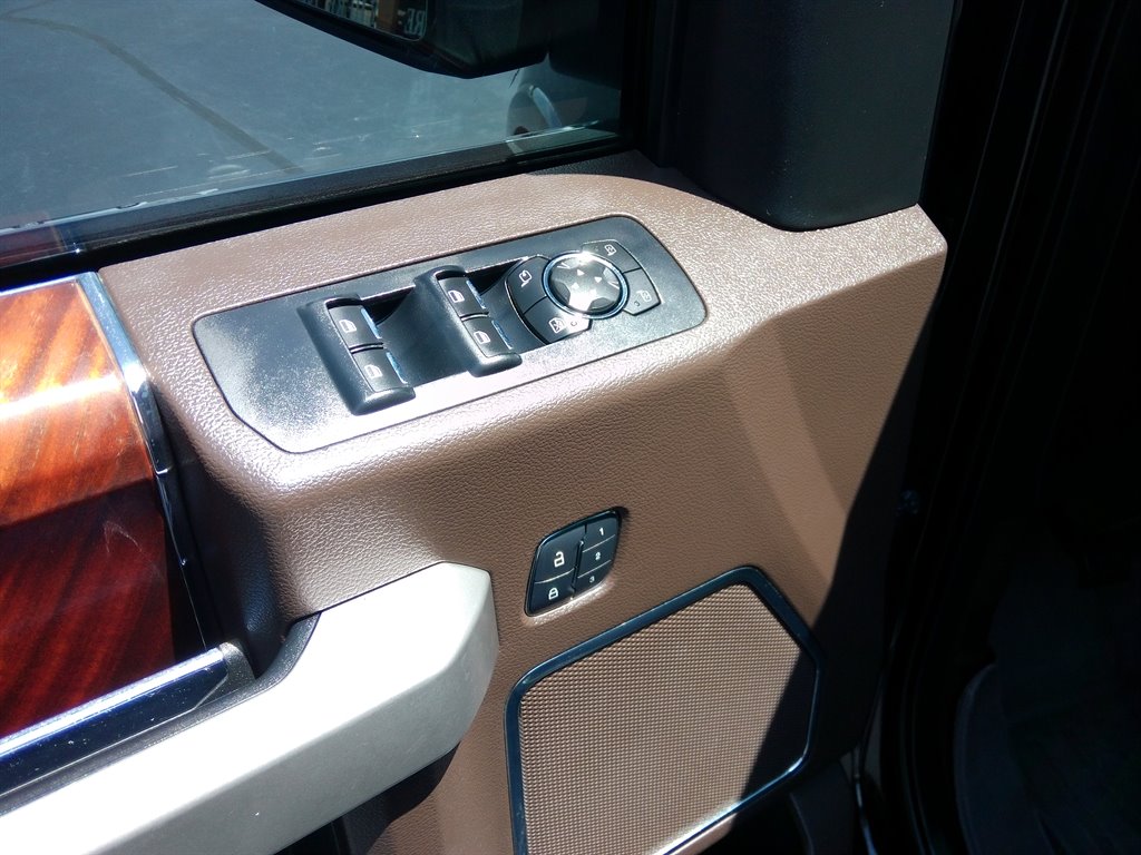 2015 Ford F150 King Ranch photo
