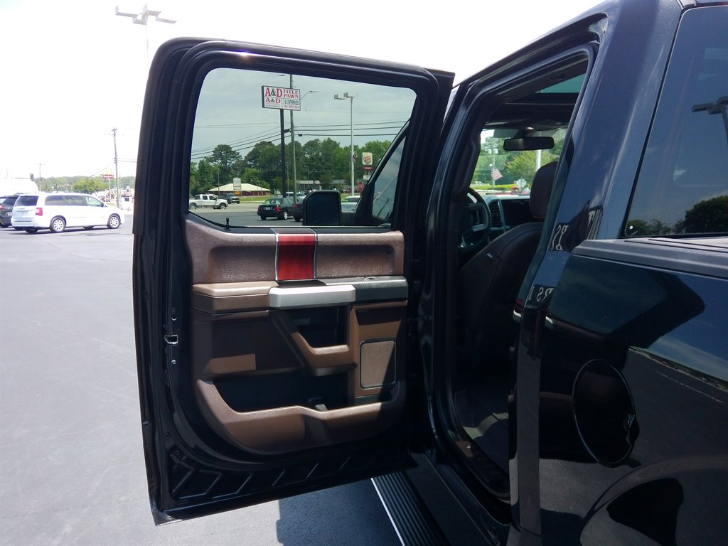 2015 Ford F150 King Ranch photo