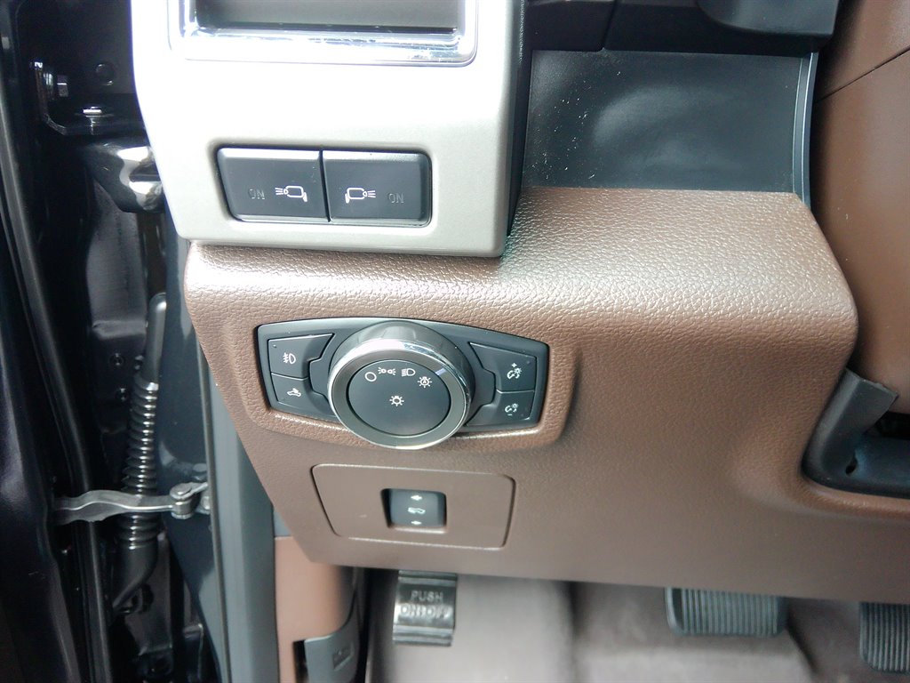 2015 Ford F150 King Ranch photo
