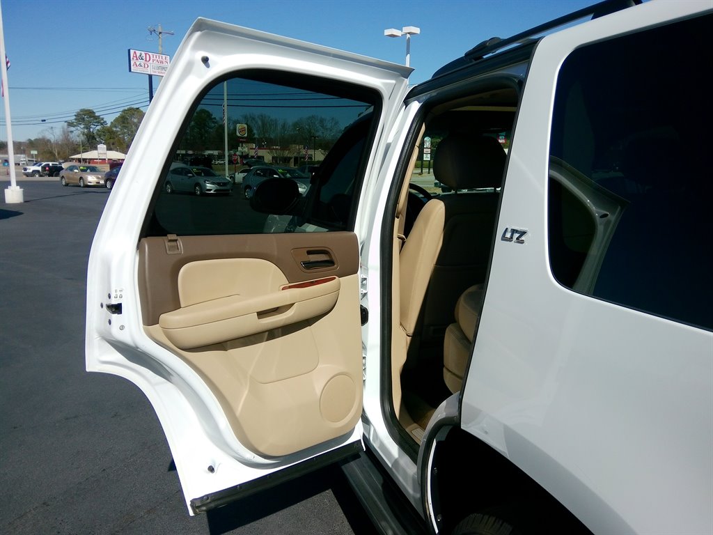 2012 Chevrolet Tahoe LTZ photo