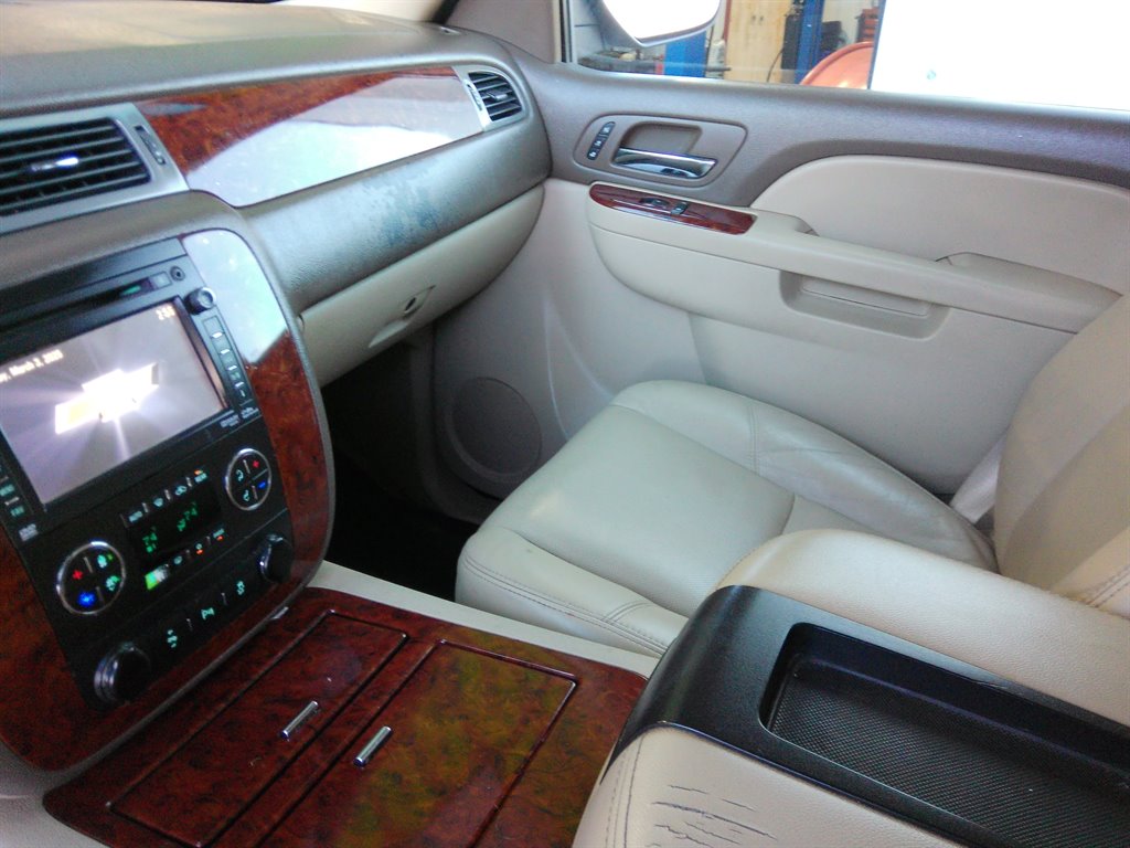 2012 Chevrolet Tahoe LTZ photo