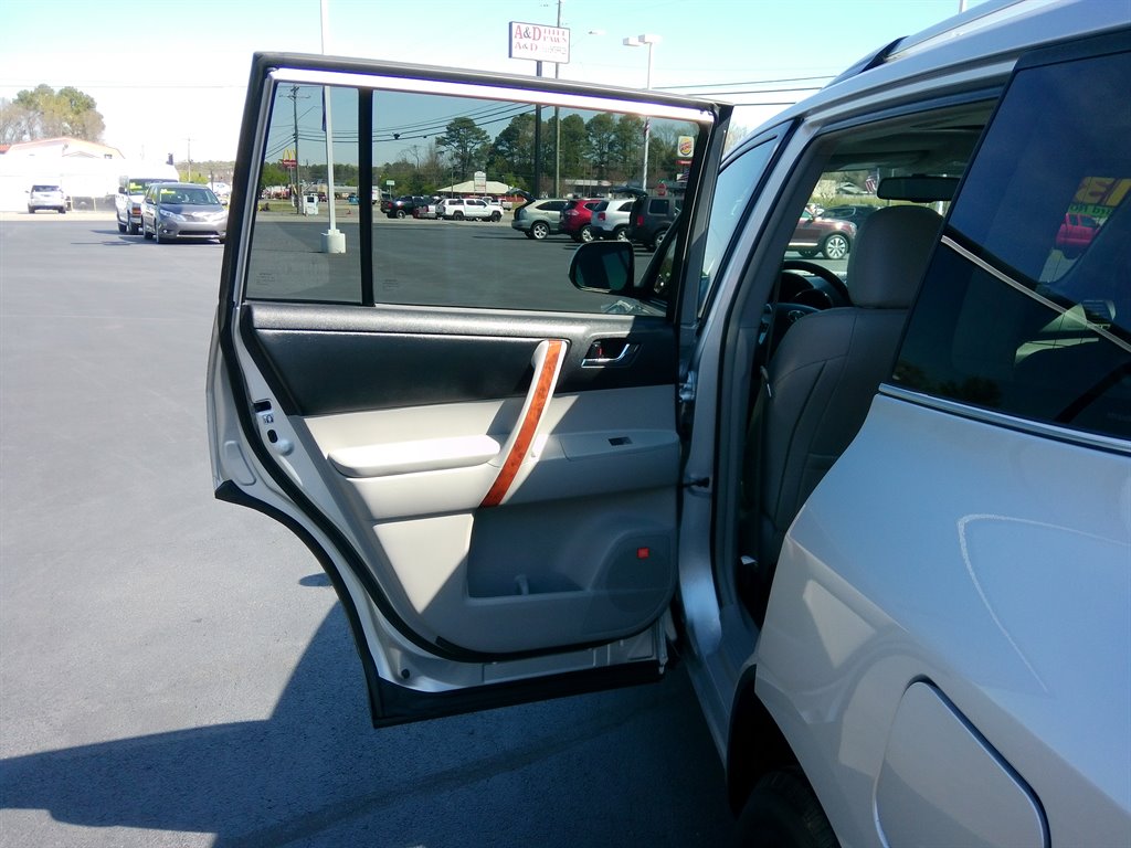 2013 Toyota Highlander Limited photo