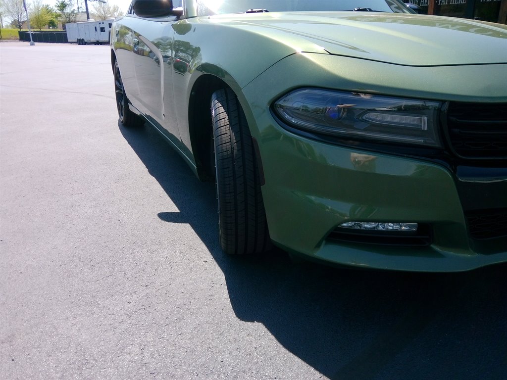 2018 Dodge Charger SXT Plus photo