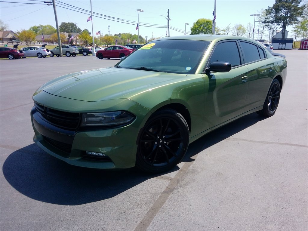 2018 Dodge Charger SXT Plus photo