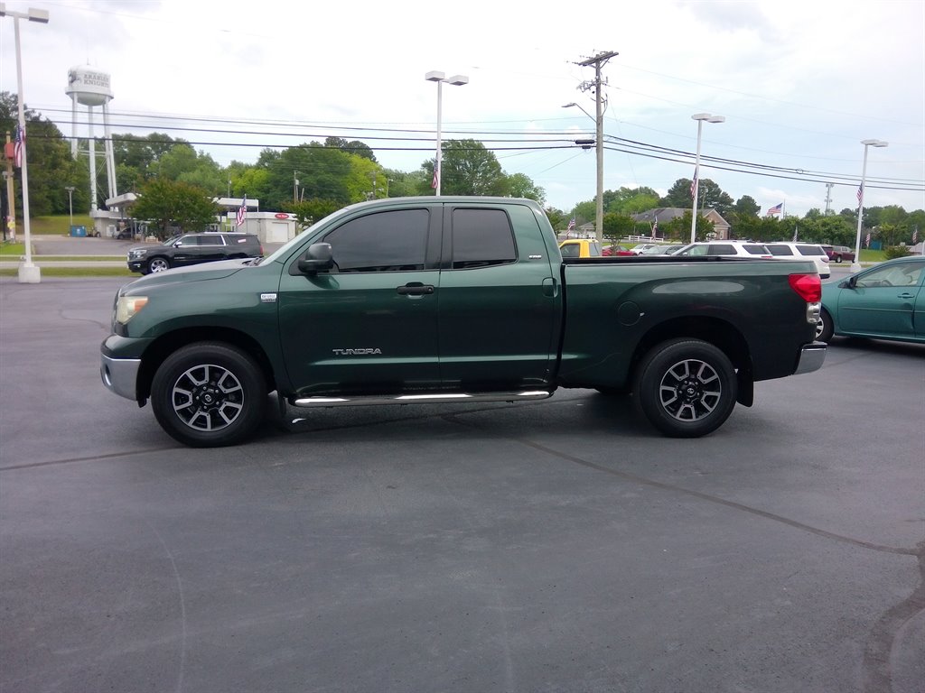 2008 Toyota Tundra SR5 photo