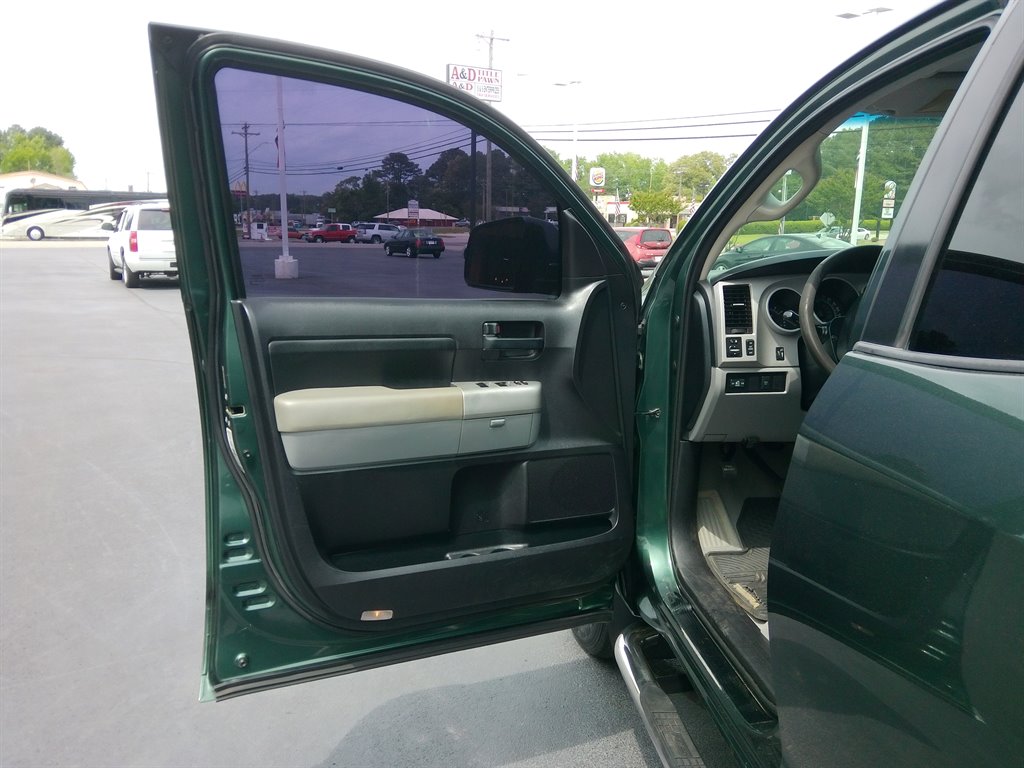 2008 Toyota Tundra SR5 photo