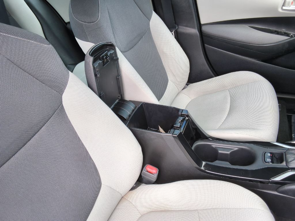 2020 Toyota Corolla - $11,900