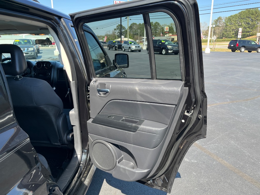 2009 Jeep Patriot - $8,995