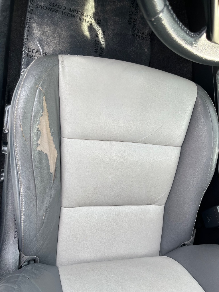 2013 Toyota RAV4 - $15,990