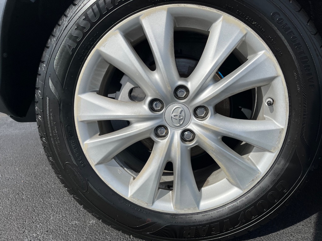 2013 Toyota RAV4 - $15,990