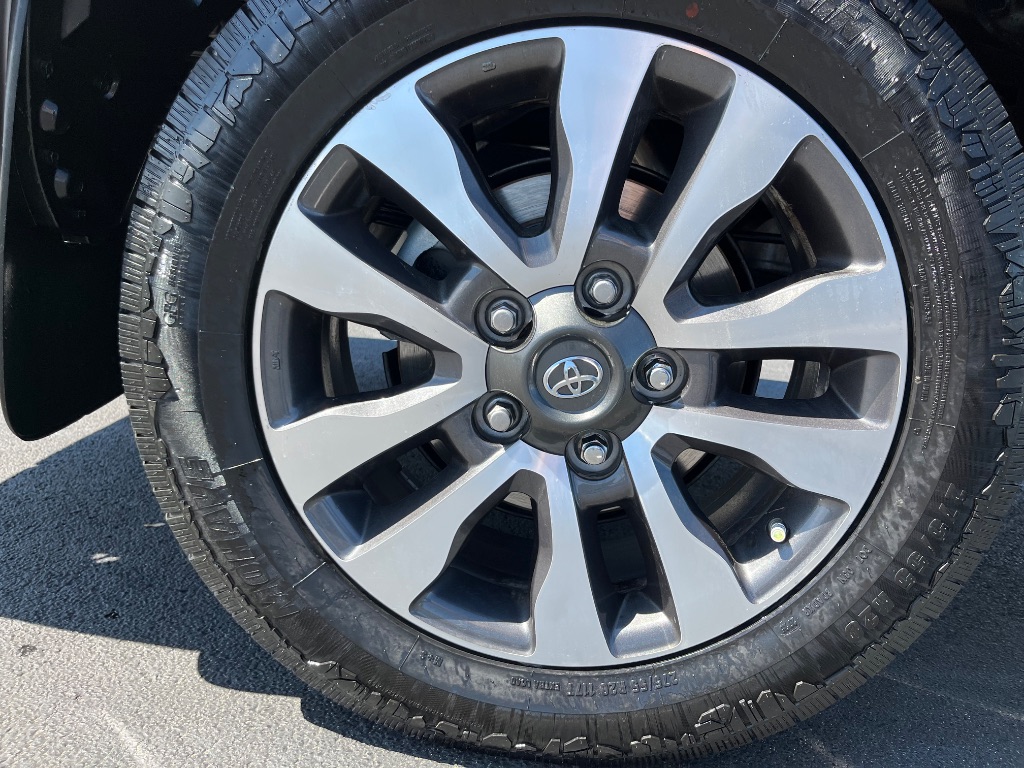 2020 Toyota Tundra - $27,900