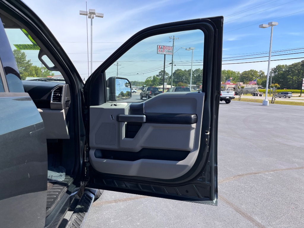 2015 Ford F-150 - $20,500