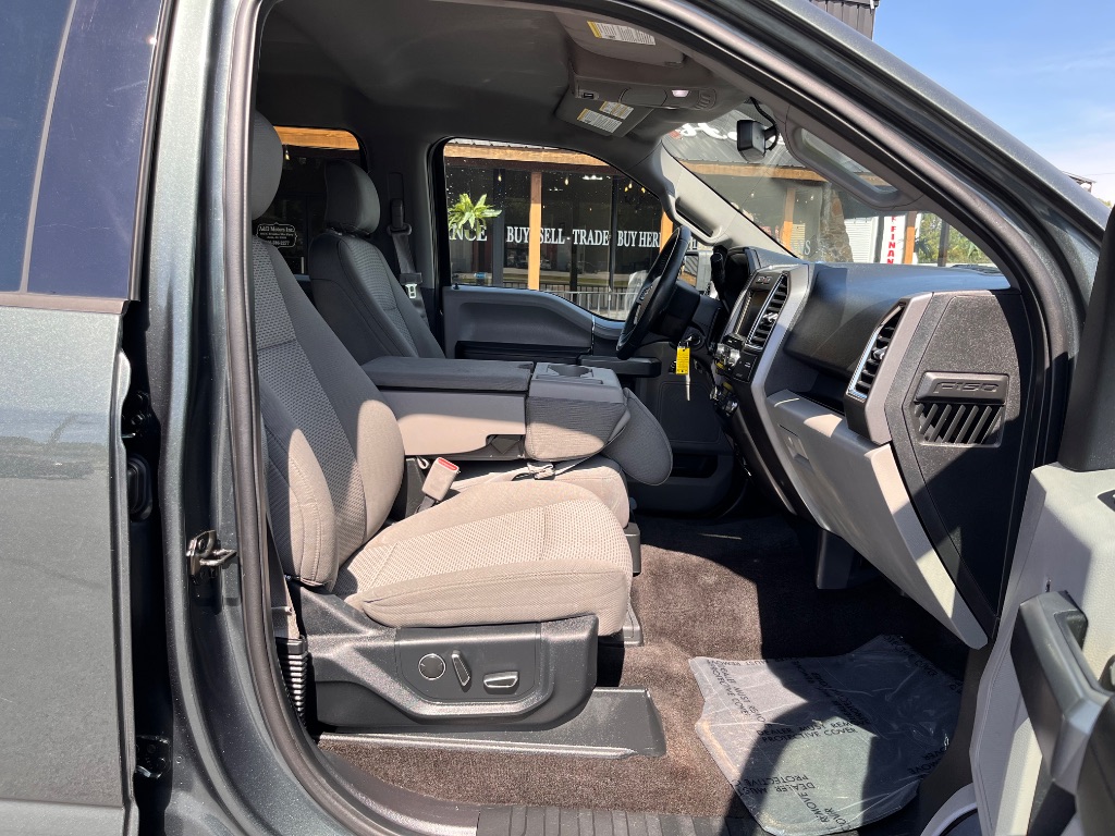 2015 Ford F-150 - $20,500