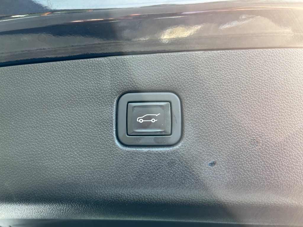 2020 Chevrolet Blazer - $19,900