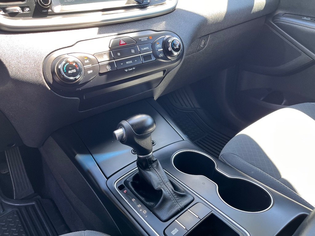 2018 Kia Sorento - $14,990