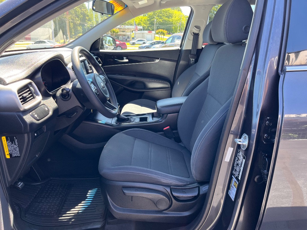 2018 Kia Sorento - $14,990