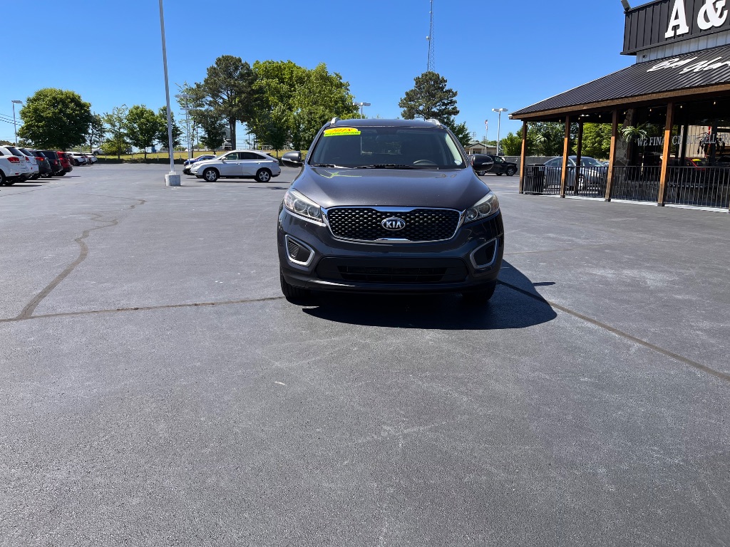 2018 Kia Sorento - $14,990