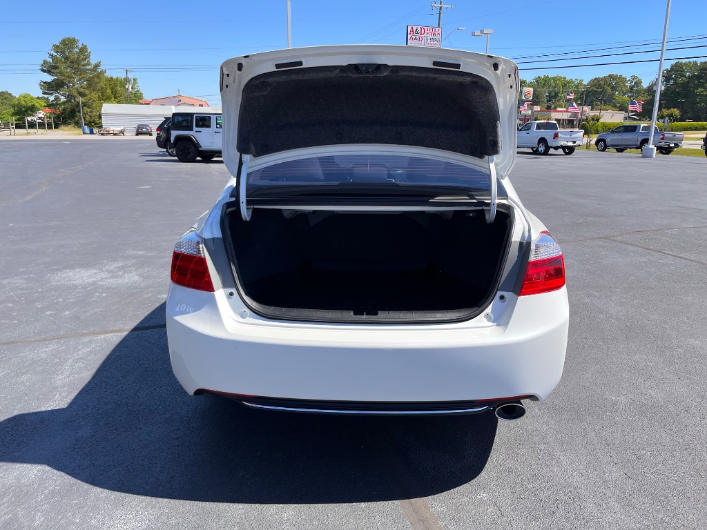 2015 Honda Accord - $16,900