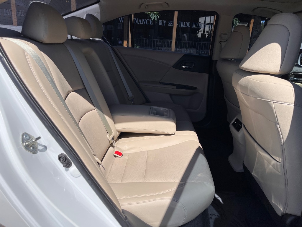 2015 Honda Accord - $16,900