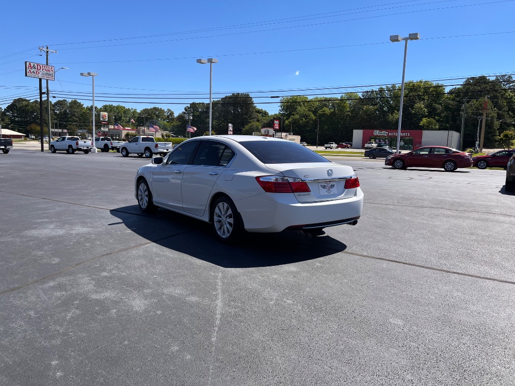 2015 Honda Accord - $16,900