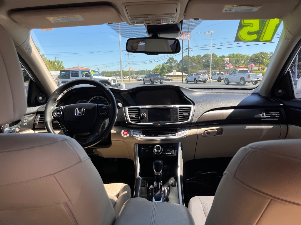 2015 Honda Accord - $16,900