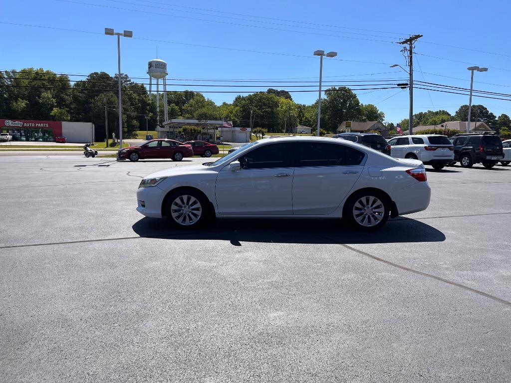 2015 Honda Accord - $16,900