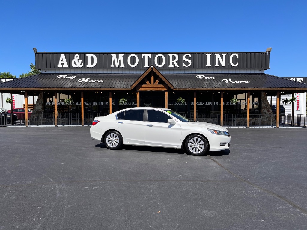 2015 Honda Accord - $16,900