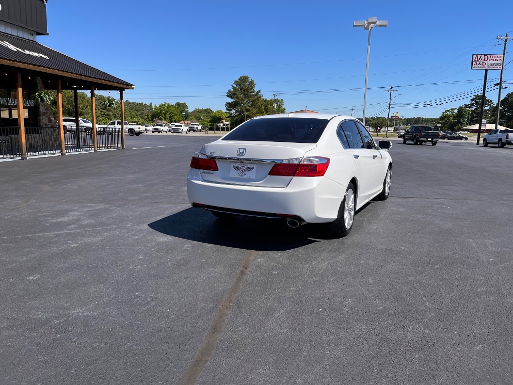 2015 Honda Accord - $16,900