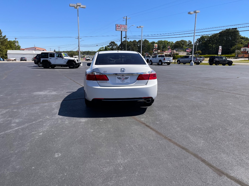 2015 Honda Accord - $16,900