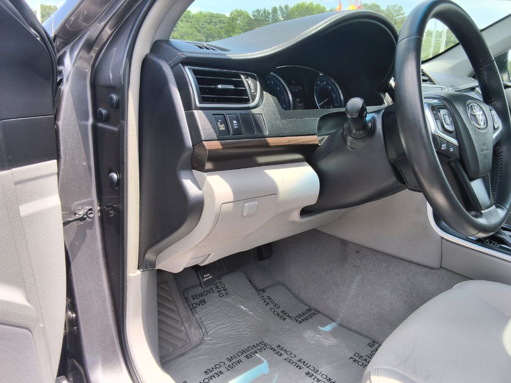 2015 Toyota Camry - $19,900