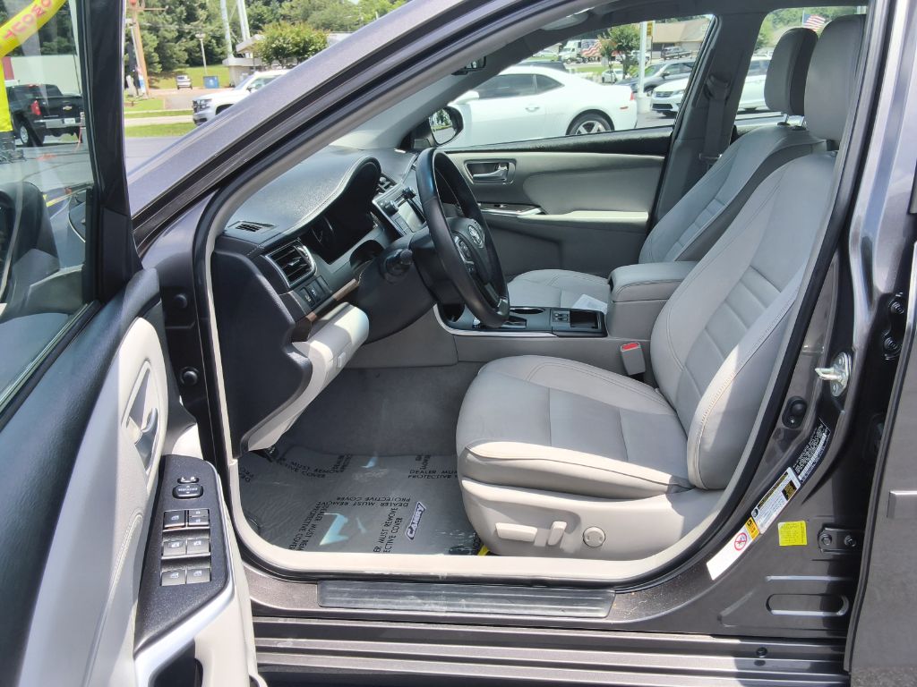 2015 Toyota Camry - $19,900