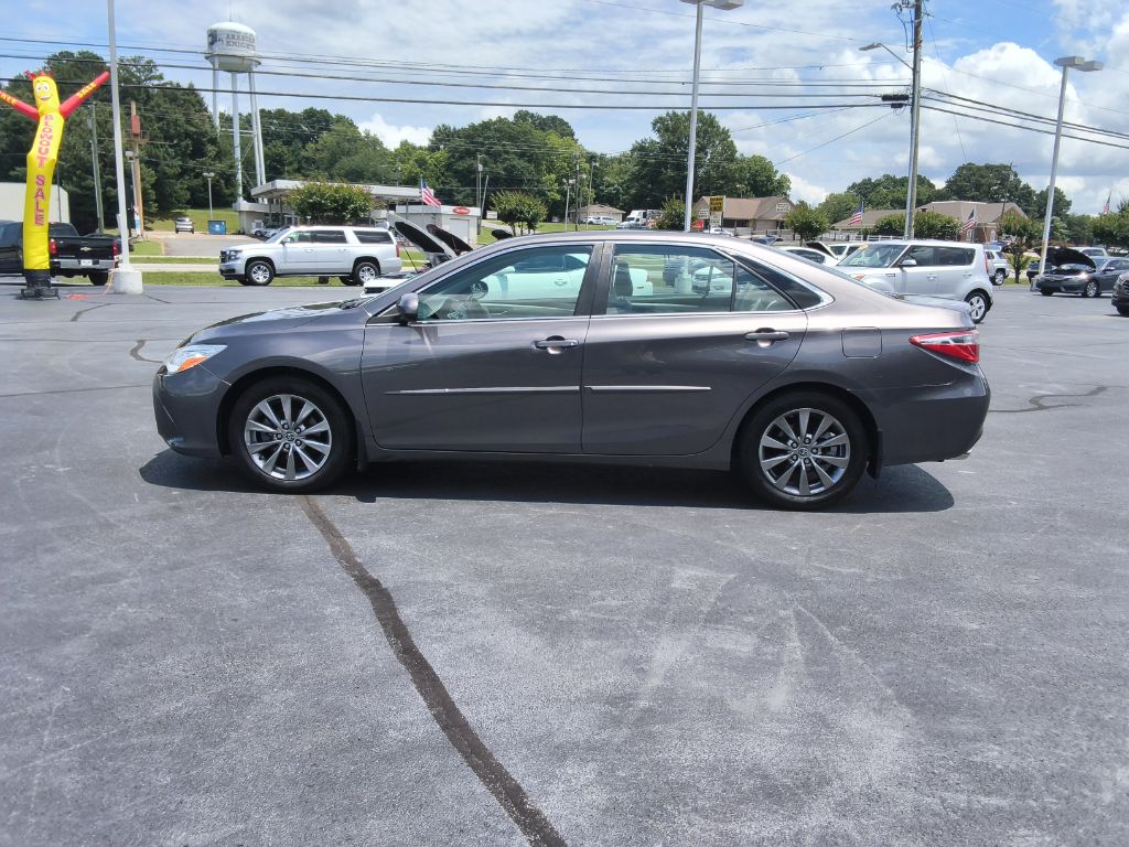 2015 Toyota Camry - $19,900