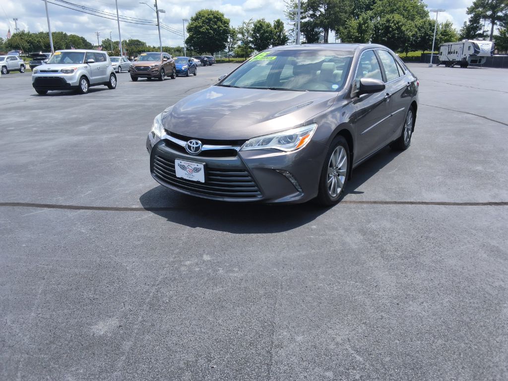 2015 Toyota Camry - $19,900
