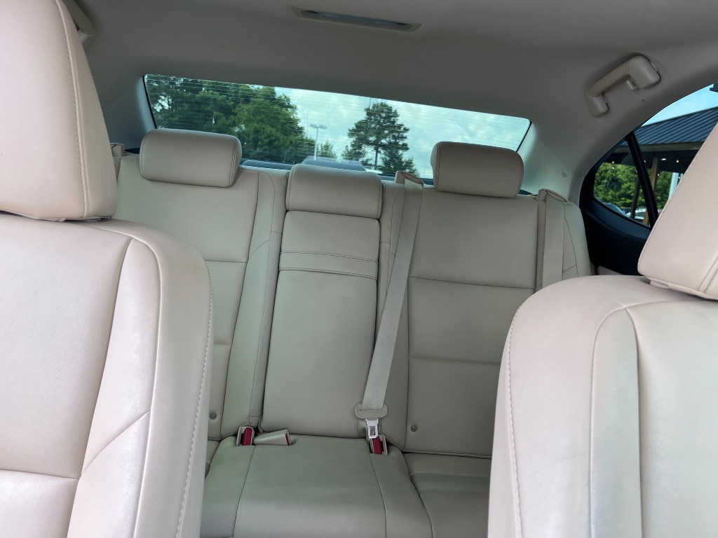 2014 Lexus ES - $17,900