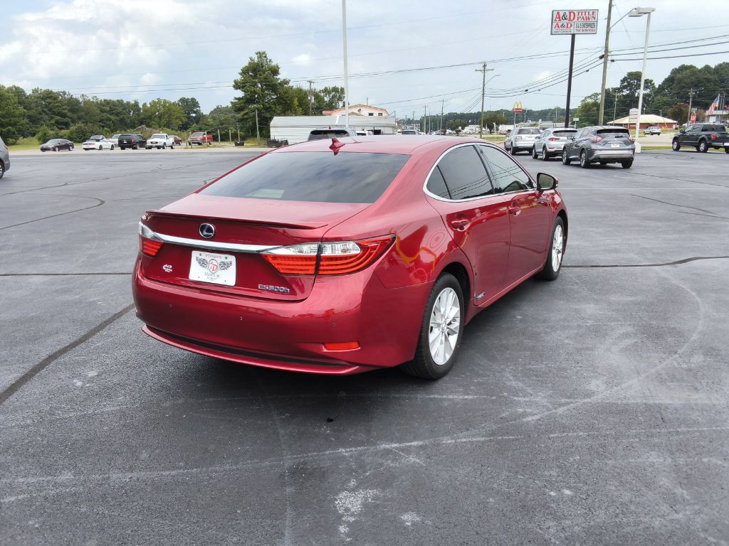 2014 Lexus ES - $17,900