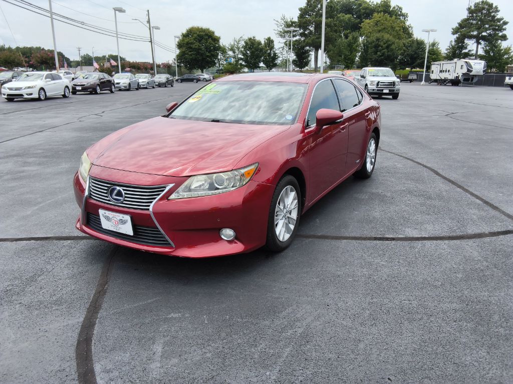 2014 Lexus ES - $17,900