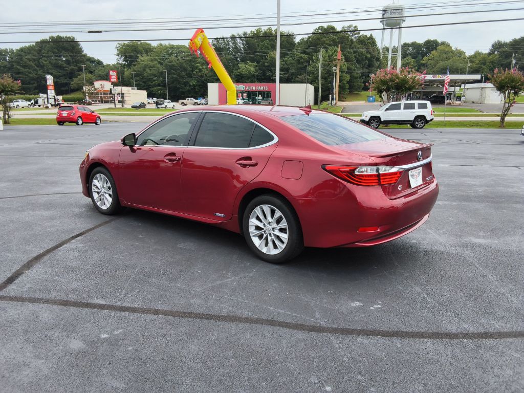 2014 Lexus ES - $17,900