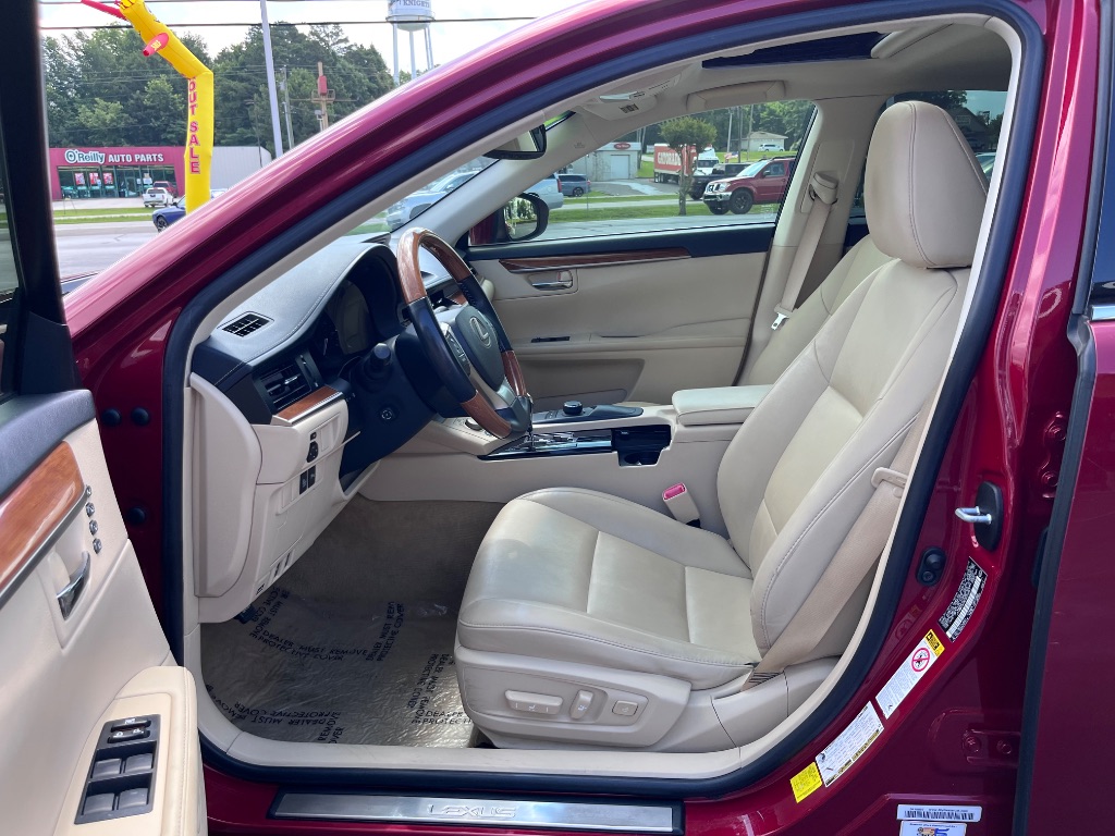 2014 Lexus ES - $17,900