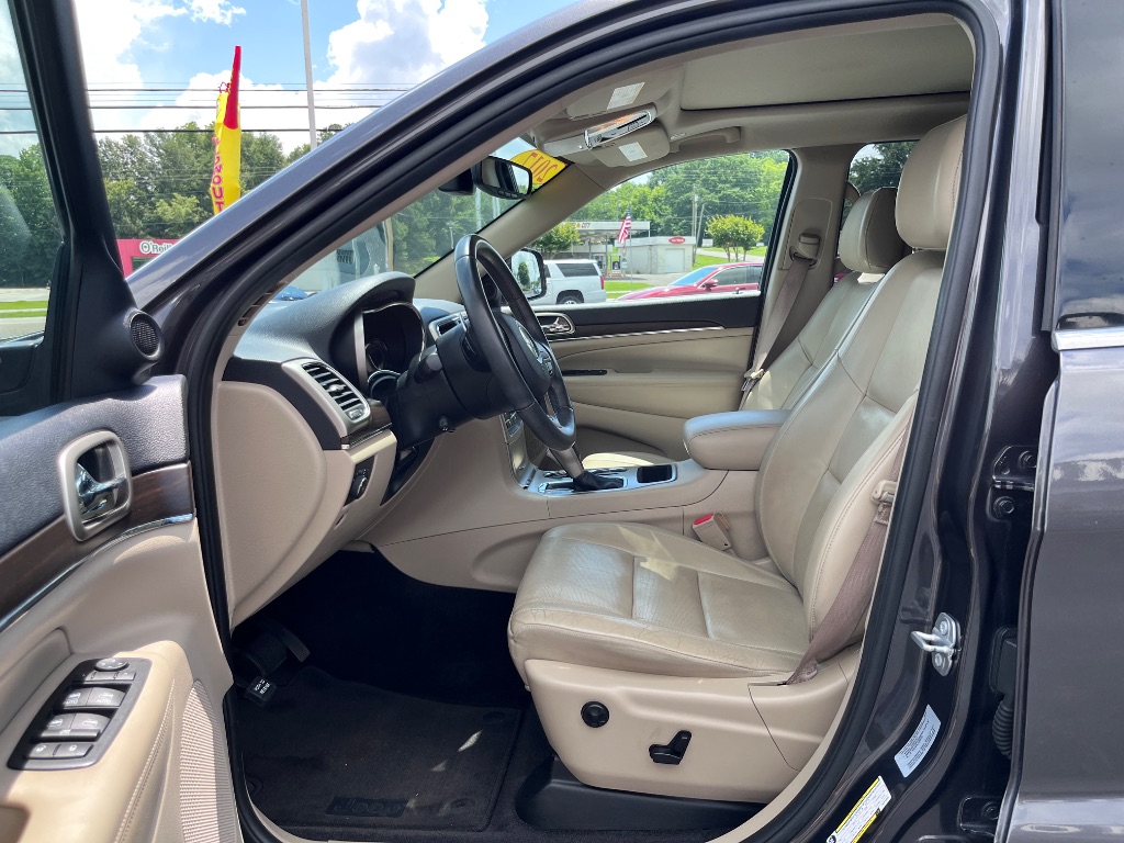2017 Jeep Cherokee - $19,900