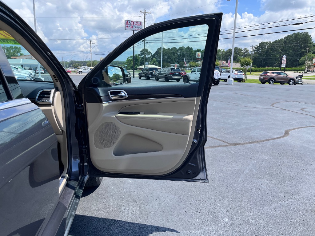 2017 Jeep Cherokee - $19,900