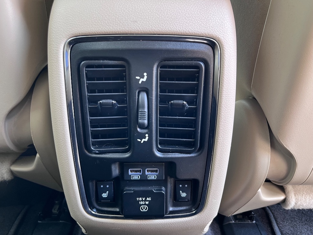 2017 Jeep Cherokee - $19,900