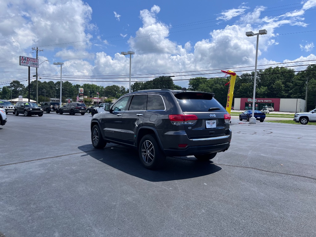 2017 Jeep Cherokee - $19,900