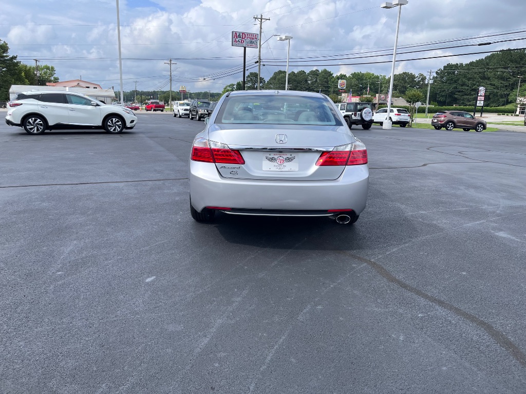 2013 Honda Accord - $15,900