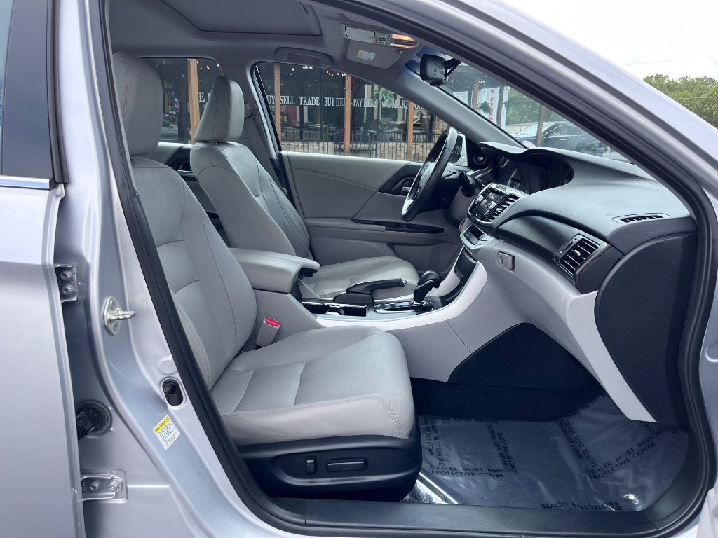 2013 Honda Accord - $15,900