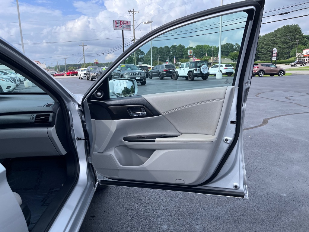 2013 Honda Accord - $15,900